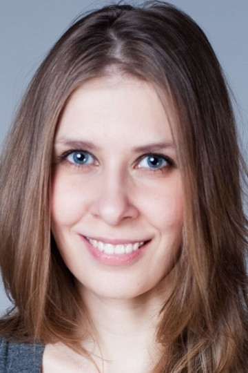 Юля Шарова