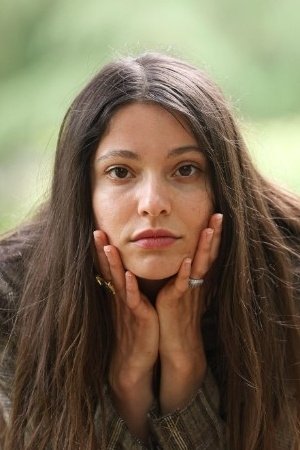 Эва Чела