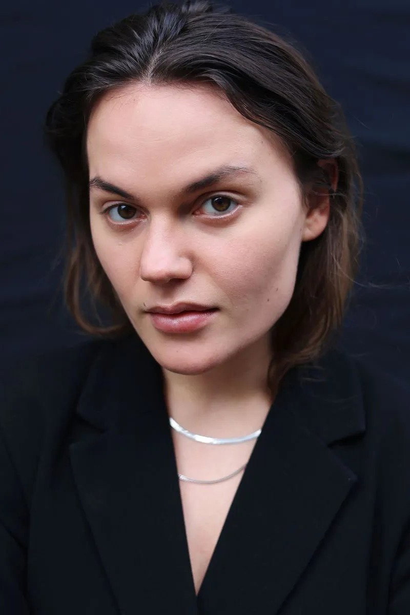 Роза Стил