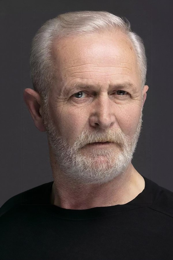 Дженгиз Эргезер
