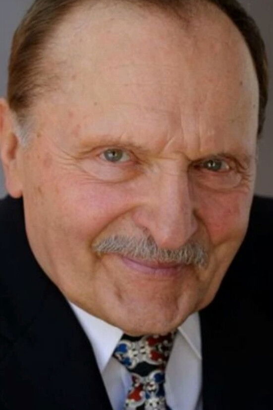 Евгений Николаевич Лазарев