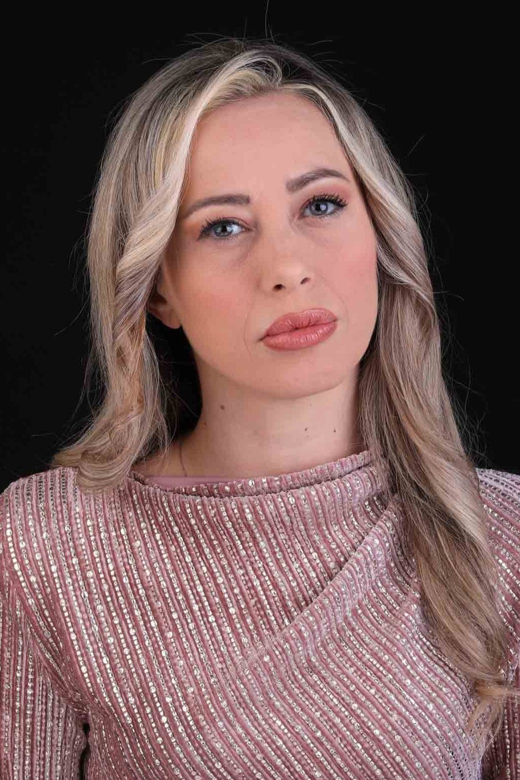Эльвира Дзиньоне