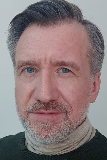 Олег Гулявский