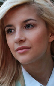 Эвелина Барри