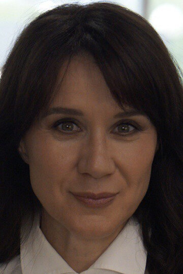Елена Сафарова