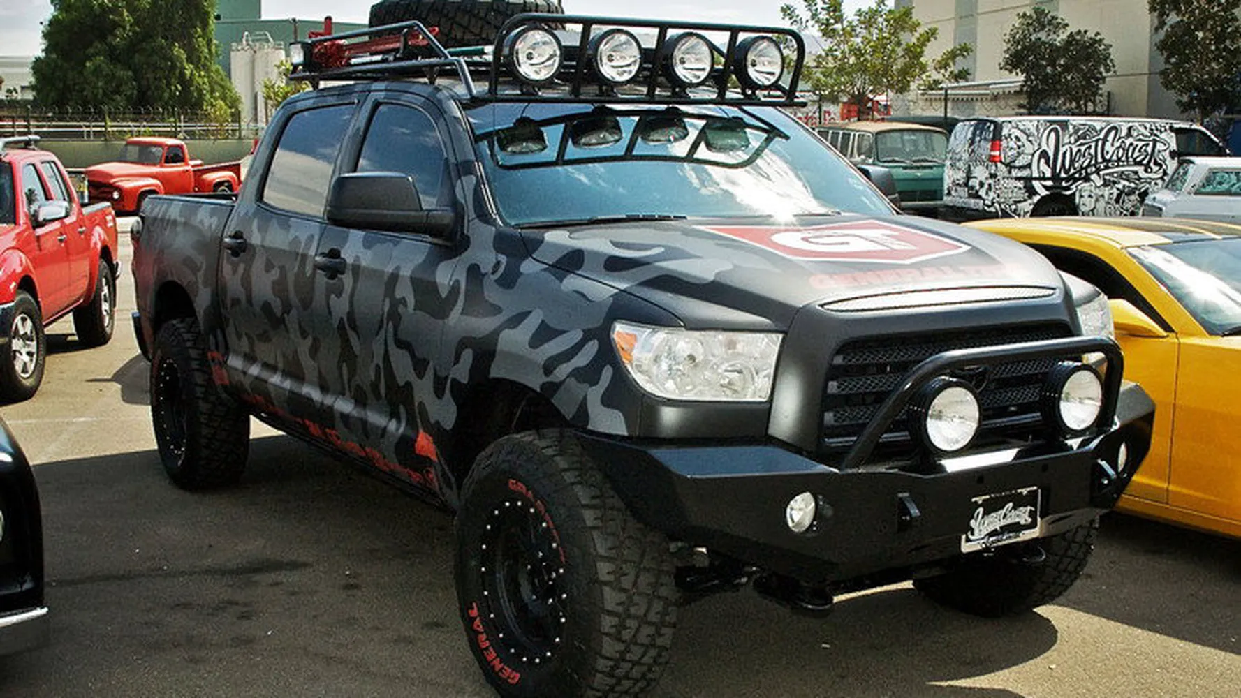 Взгляд изнутри: West Coast Customs